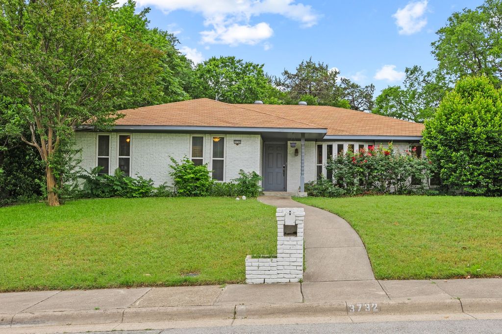 3732 Kiest Knoll Drive, Dallas, TX 75233