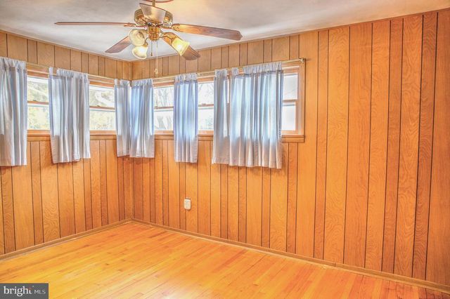 133 VILLANOVA DR, Lawrence, NJ 08648