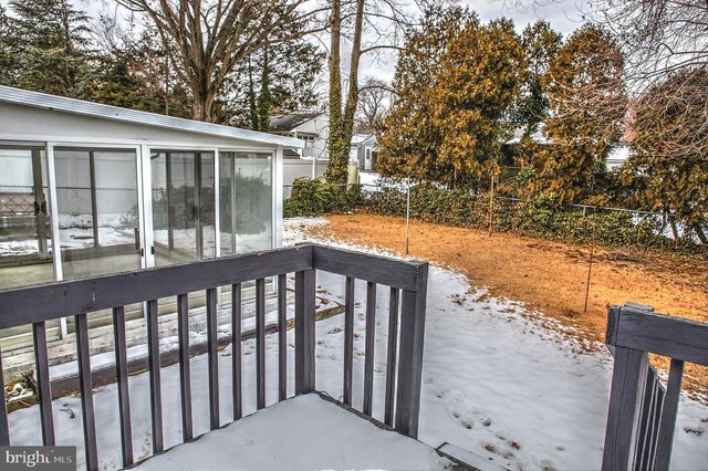 133 VILLANOVA DR, Lawrence, NJ 08648