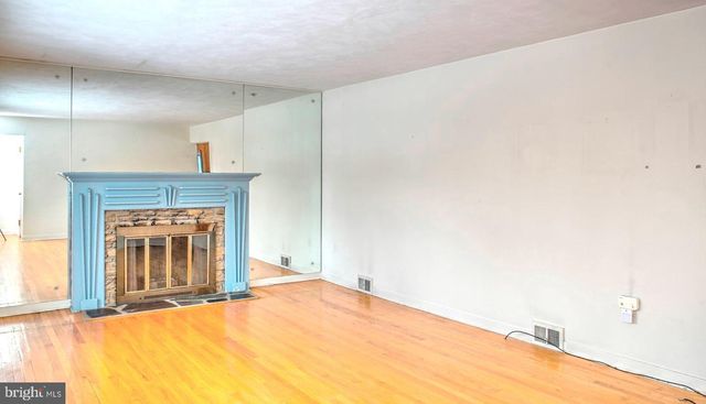 133 VILLANOVA DR, Lawrence, NJ 08648