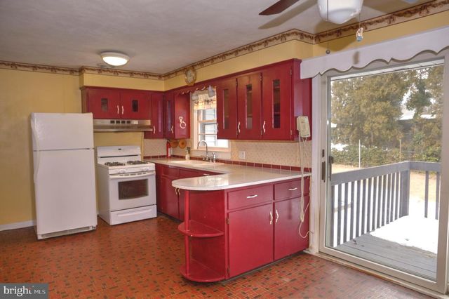 133 VILLANOVA DR, Lawrence, NJ 08648