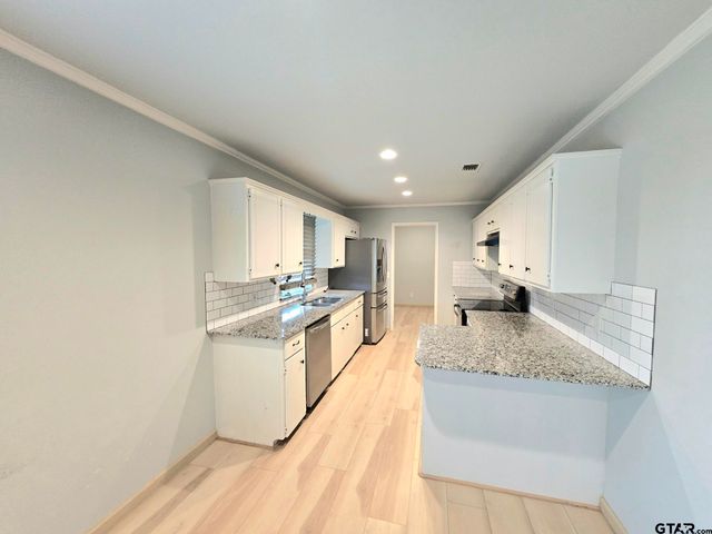 642 CR 1330, Mt Pleasant, TX 75455