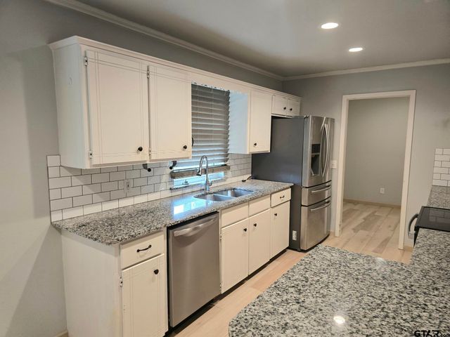 642 CR 1330, Mt Pleasant, TX 75455