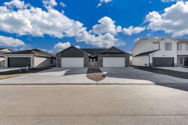 3867 W Longleaf St, Wichita, KS 67205