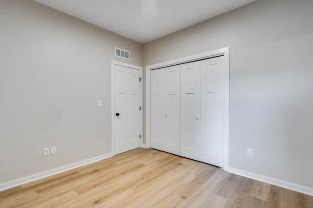 3867 W Longleaf St, Wichita, KS 67205