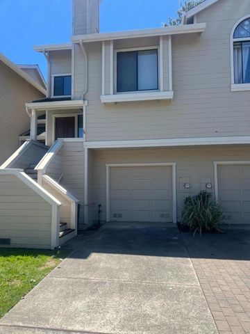 31 Arabian Way, Scotts Valley, CA 95066
