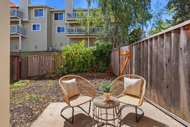 31 Arabian Way, Scotts Valley, CA 95066