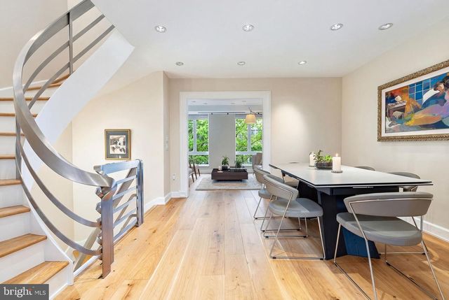 254 S 3RD ST, Philadelphia, PA 19106