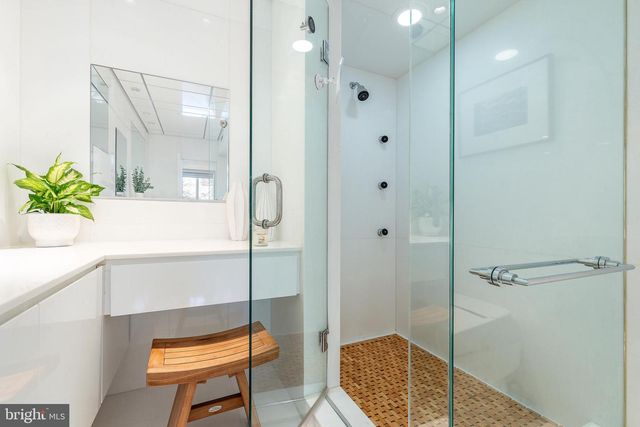 254 S 3RD ST, Philadelphia, PA 19106