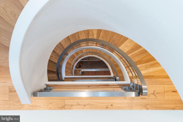 254 S 3RD ST, Philadelphia, PA 19106