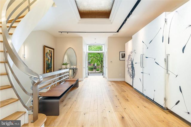 254 S 3RD ST, Philadelphia, PA 19106