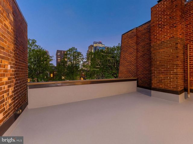 254 S 3RD ST, Philadelphia, PA 19106