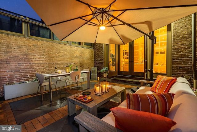 254 S 3RD ST, Philadelphia, PA 19106