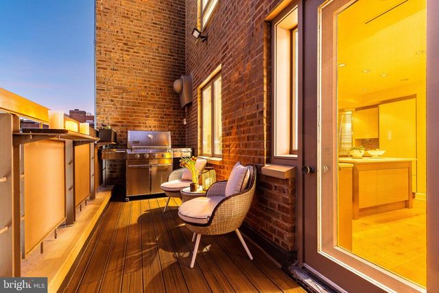 254 S 3RD ST, Philadelphia, PA 19106