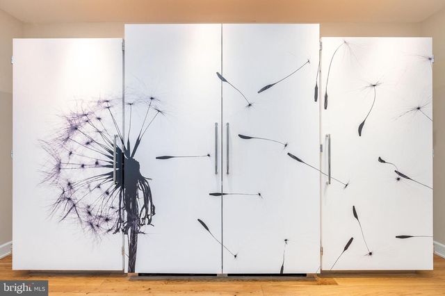 254 S 3RD ST, Philadelphia, PA 19106