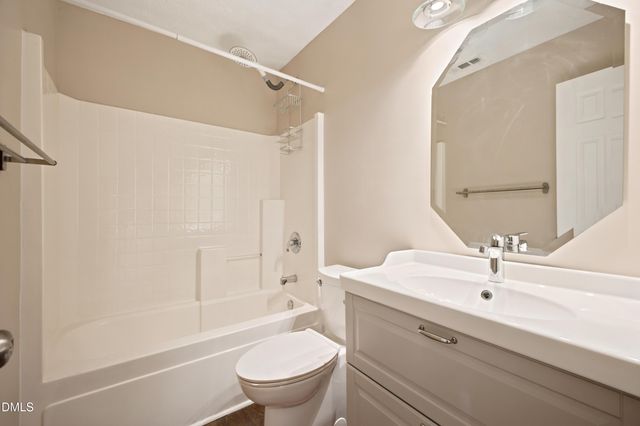 2209 Hatton Way, Raleigh, NC 27604