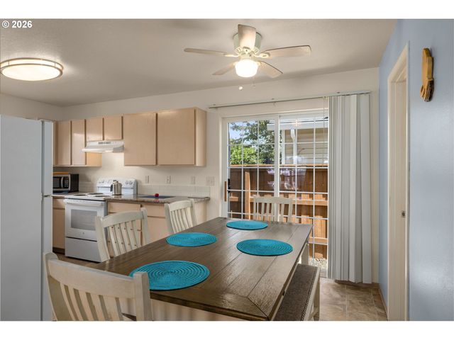 101 CORNELL Ave, Gladstone, OR 97027