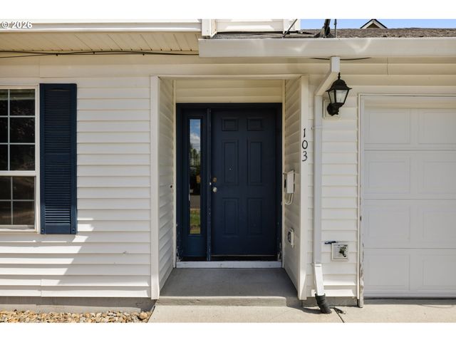 101 CORNELL Ave, Gladstone, OR 97027