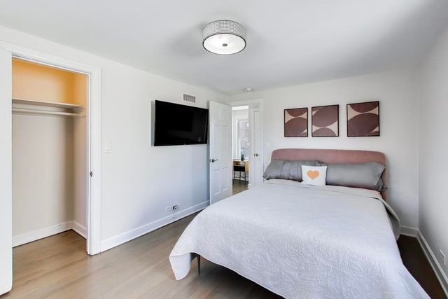 1614 N 76th Avenue, Elmwood Park, IL 60707