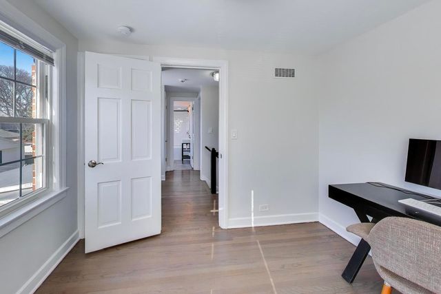 1614 N 76th Avenue, Elmwood Park, IL 60707