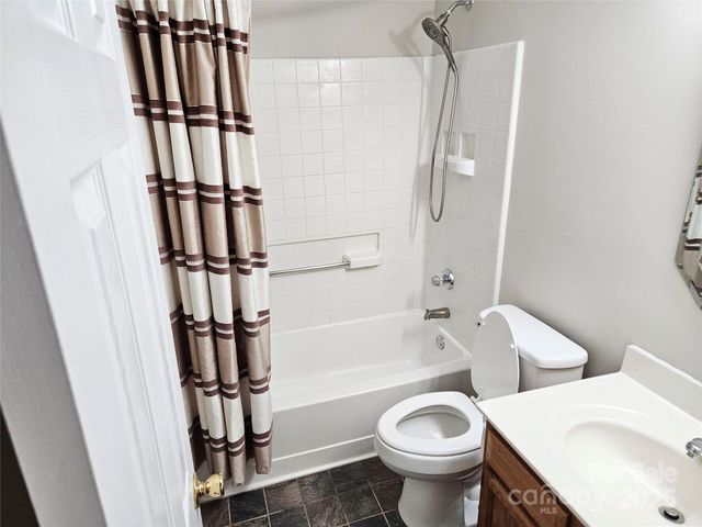 9112 Four Mile Creek Road, Charlotte, NC 28227