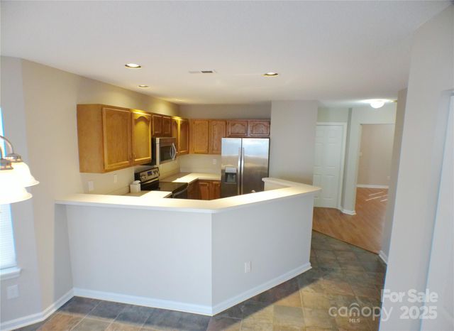 9112 Four Mile Creek Road, Charlotte, NC 28227