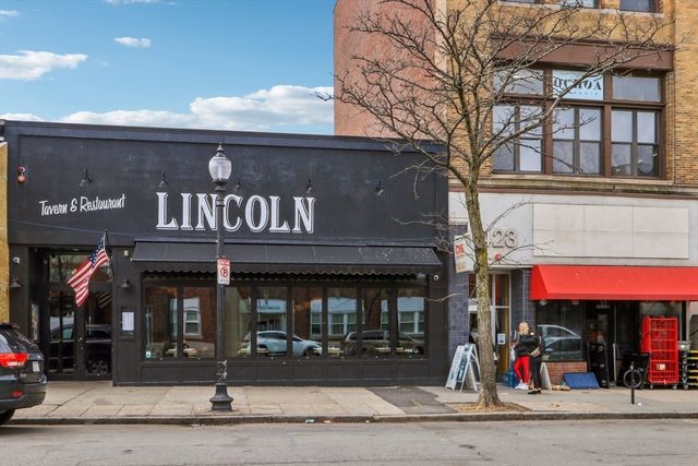 271 W 5th St, Boston, MA 02127