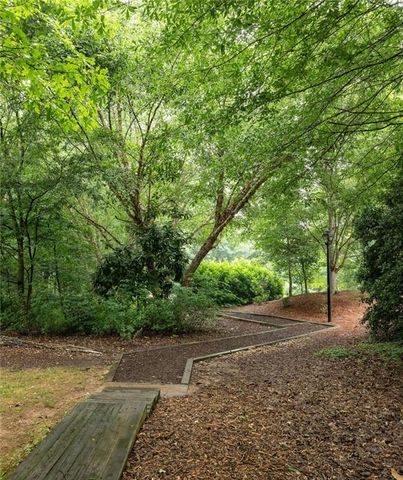 401 Sutherland Place NE, Atlanta, GA 30307