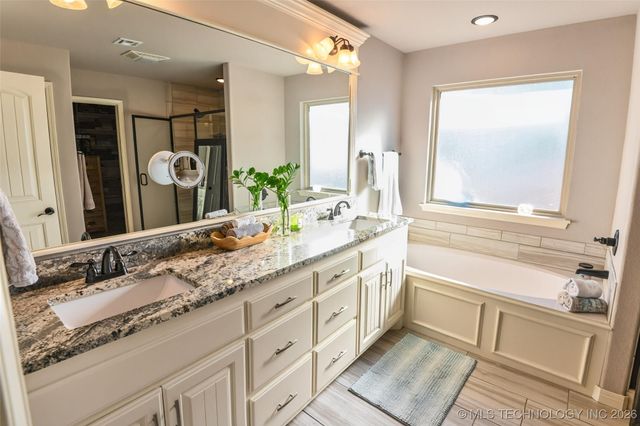 8221 N 154th East Avenue, Owasso, OK 74055