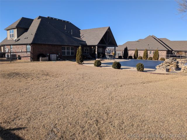 8221 N 154th East Avenue, Owasso, OK 74055