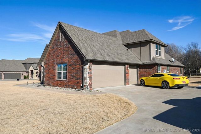 8221 N 154th East Avenue, Owasso, OK 74055