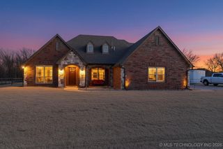 8221 N 154th East Avenue, Owasso, OK 74055