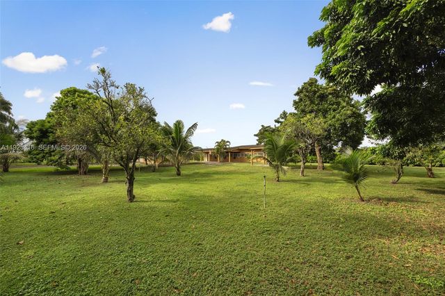 20450 SW 198th Ave, Miami, FL 33187