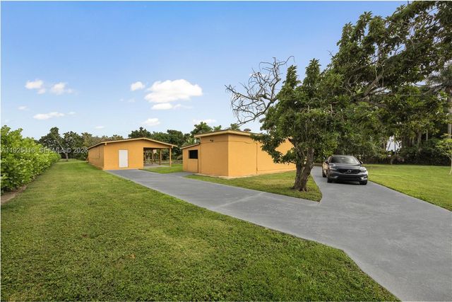 20450 SW 198th Ave, Miami, FL 33187