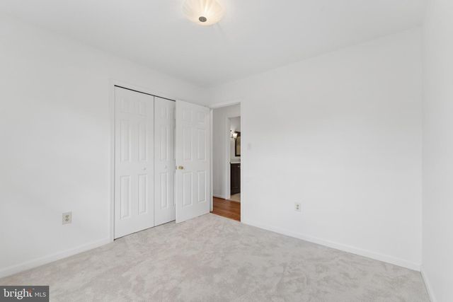 8910 SPUR RD, Springfield, VA 22153