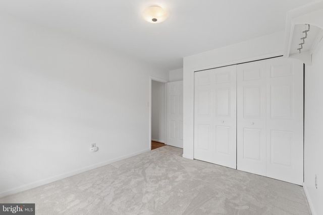 8910 SPUR RD, Springfield, VA 22153