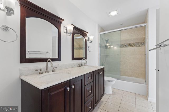 8910 SPUR RD, Springfield, VA 22153