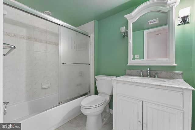 8910 SPUR RD, Springfield, VA 22153