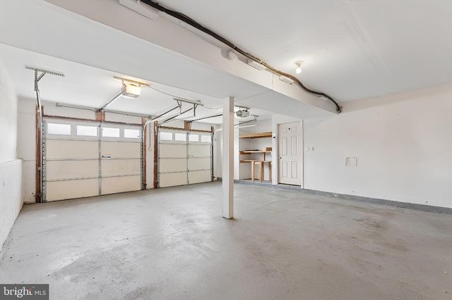 8910 SPUR RD, Springfield, VA 22153