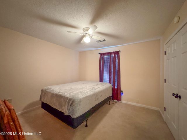 408 Hunters Parkway, Batesville, MS 38606