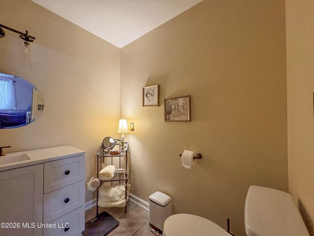 408 Hunters Parkway, Batesville, MS 38606