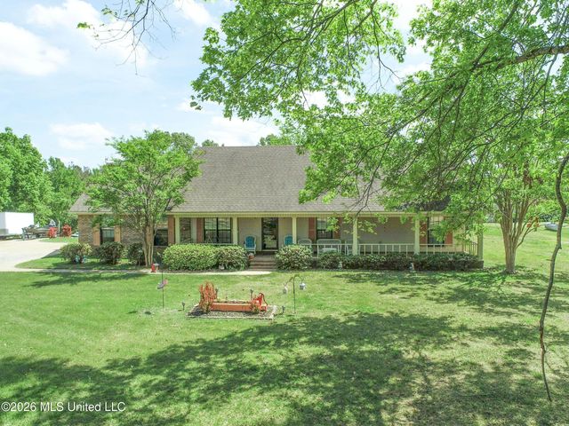 408 Hunters Parkway, Batesville, MS 38606