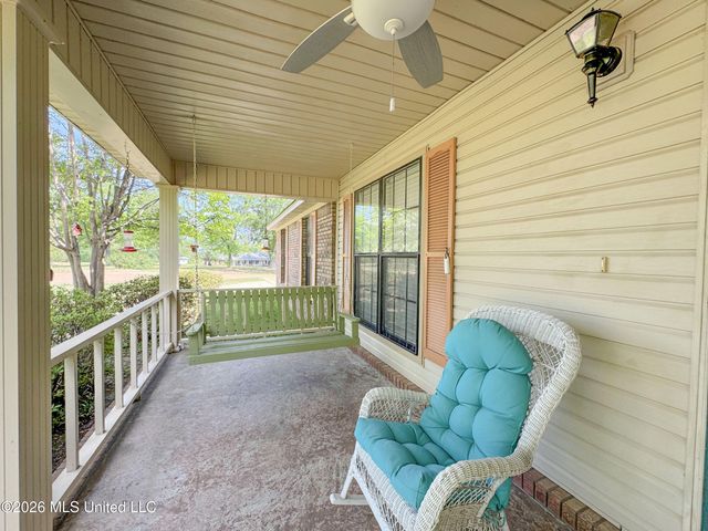 408 Hunters Parkway, Batesville, MS 38606