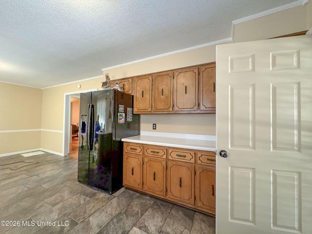 408 Hunters Parkway, Batesville, MS 38606