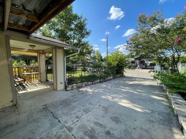 330 BRADLEY ST., San Antonio, TX 78211