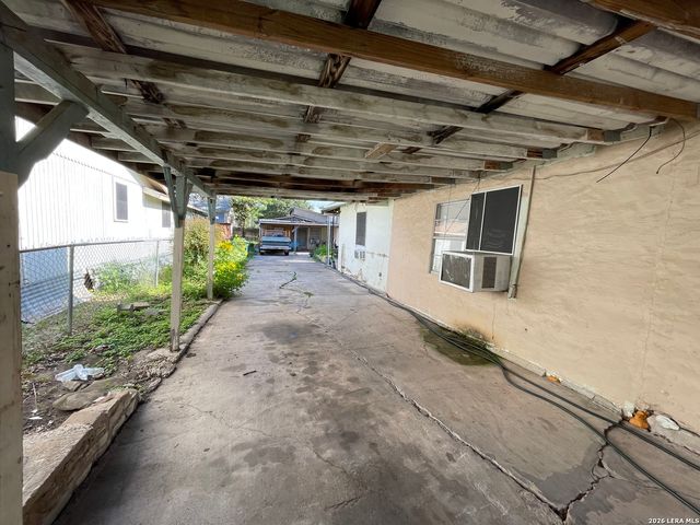 330 BRADLEY ST., San Antonio, TX 78211