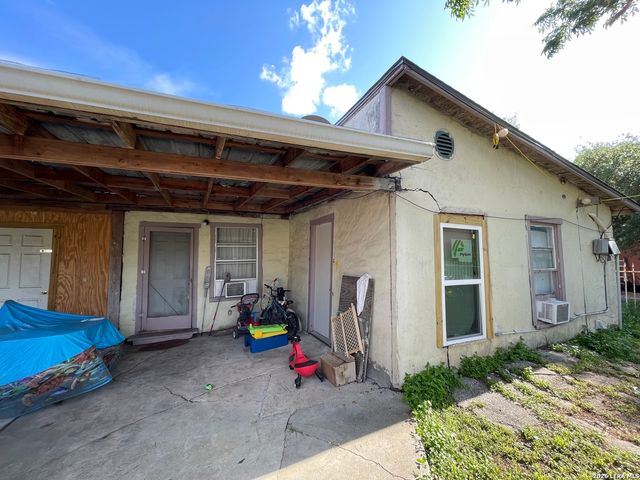 330 BRADLEY ST., San Antonio, TX 78211