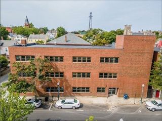 9 S 6th St, New Bedford, MA 02740