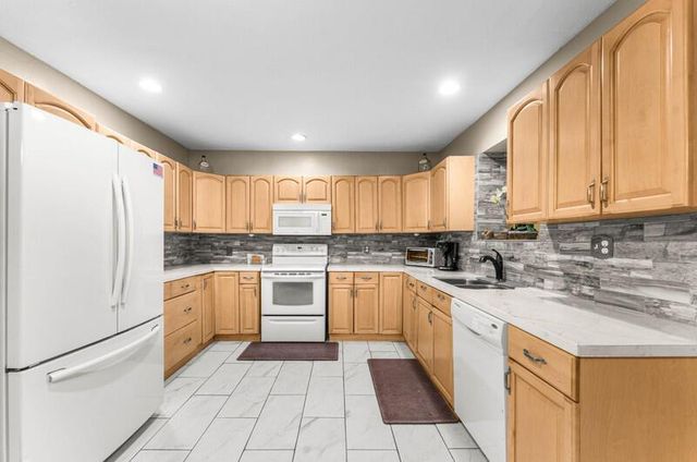 305 Henthorne Drive, Palm Springs, FL 33461