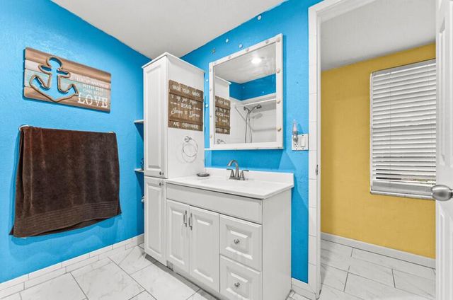 305 Henthorne Drive, Palm Springs, FL 33461